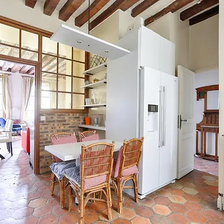 Duplex Atypique 3 Au Coeur Du Marais Appartamento Parigi