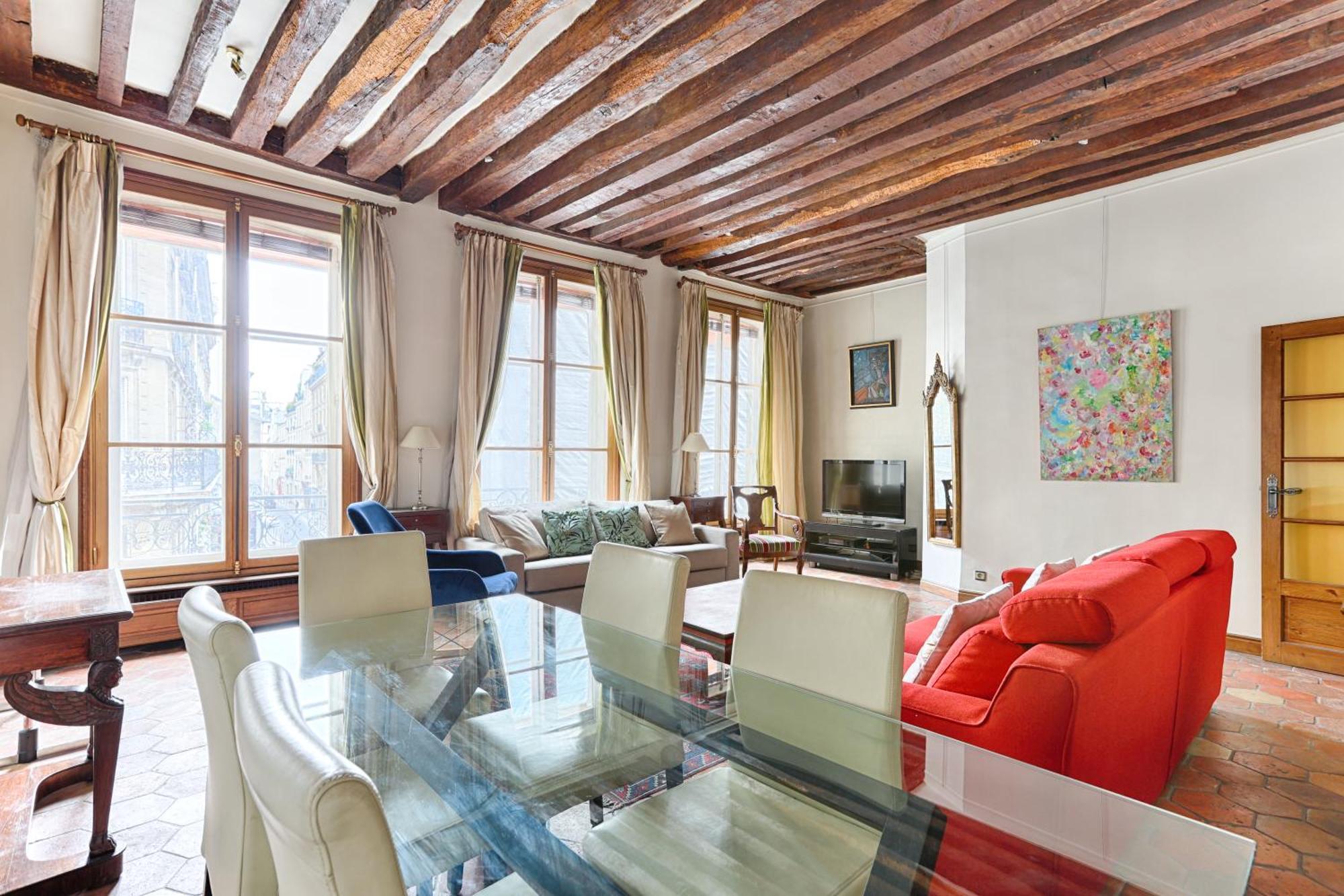 Duplex Atypique 3 Au Coeur Du Marais Appartamento *
